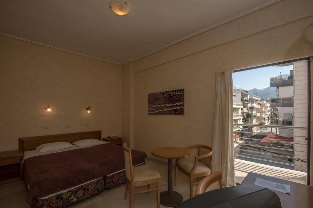 Hotel Ostria Kalamata Zewnętrze zdjęcie